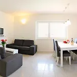 Girasole Casa Gialla 4* 科利科