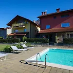 Girasole Casa Gialla 公寓式酒店 4*