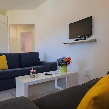 Girasole Casa Gialla Lejlighedshotel