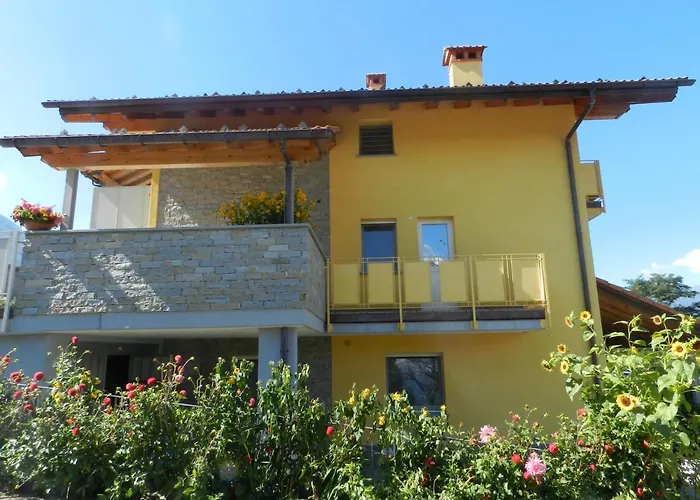 Hotel apartamentowy Girasole Casa Gialla 4*