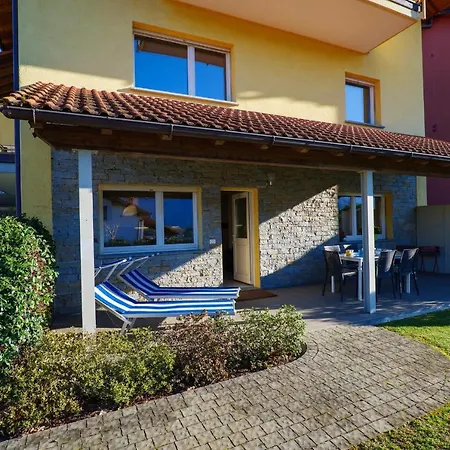 Girasole Casa Gialla Aparthotel Colico